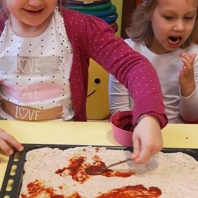 dzien-pizzy-w-biedronkach-29